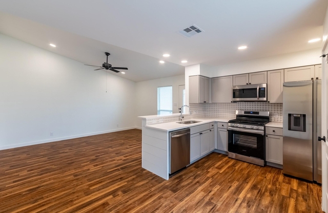 1205 Dobie Dr - Photo 1