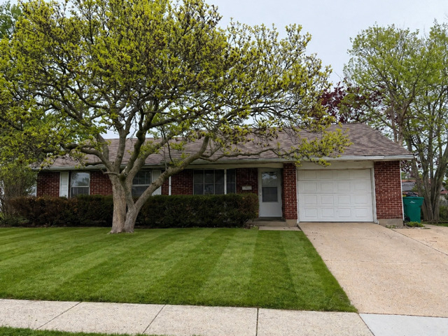 713 Essex Avenue - Photo 1