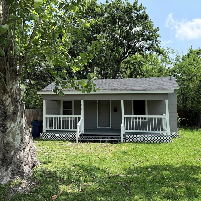 516 Hurst Street - Photo 1