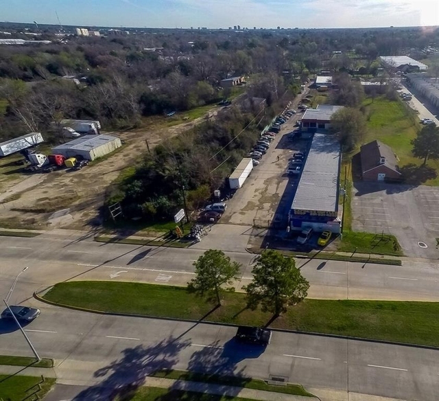 10326 Antoine Drive - Photo 1