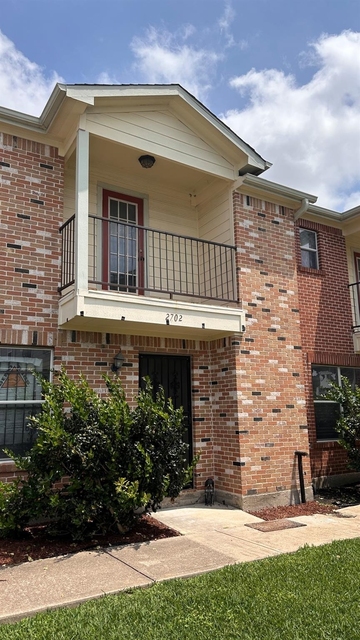 2702 Vienna Place - Photo 1