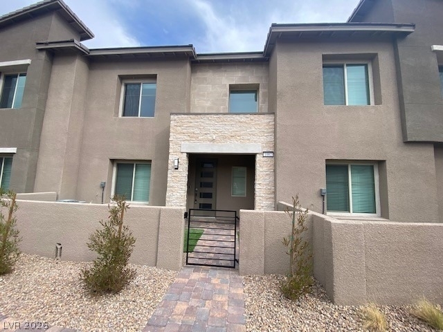 600 N Carriage Hill Drive - Photo 1