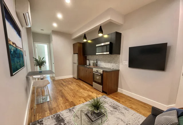 325 Putnam Avenue - Photo 1