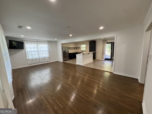 995 Fleetwood Circle Sw - Photo 1