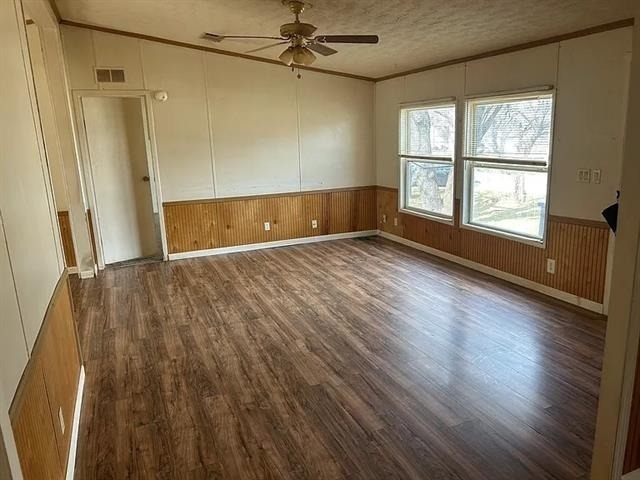 301 Elm Lane - Photo 1