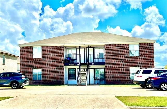 2800 Cantabrian Drive - Photo 1