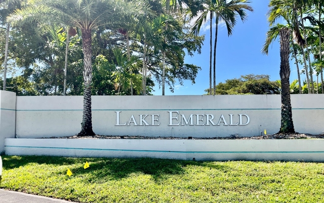 113 Lake Emerald Drive - Photo 1