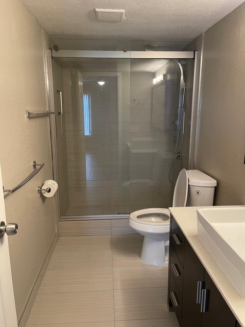 4156 Inverrary Drive - Photo 1