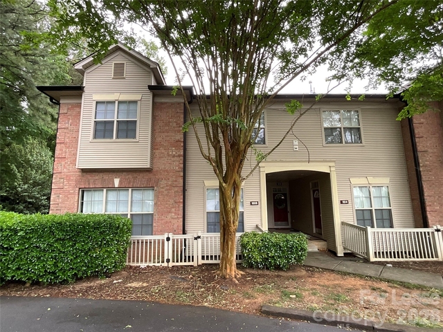 1606 Termini Drive - Photo 1