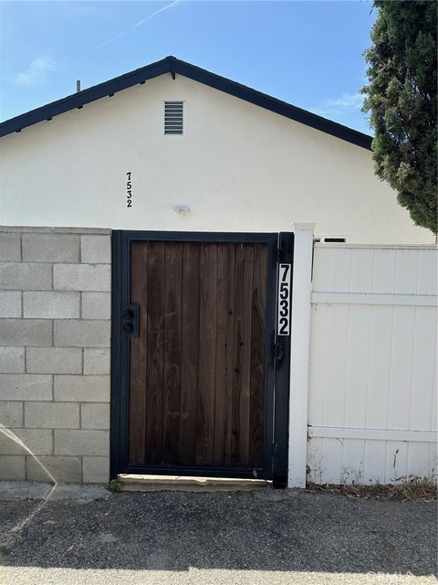 7532 Sausalito - Photo 1