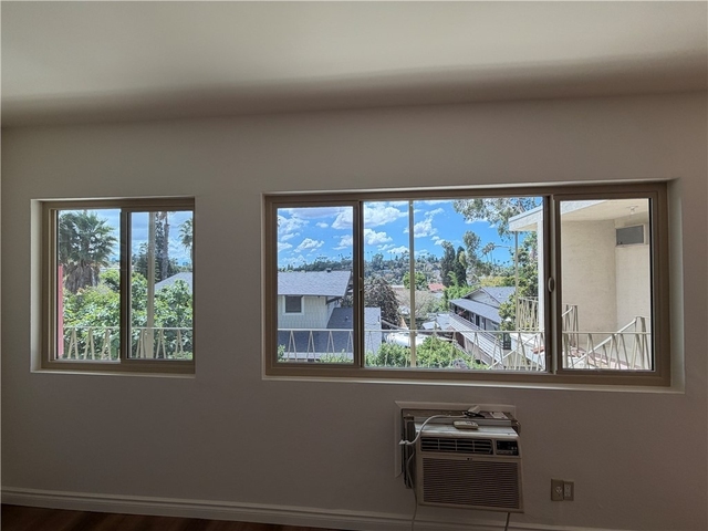 1651 Golden Gate - Photo 1