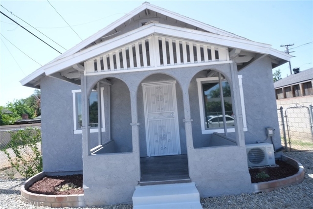 947 S Main - Photo 1