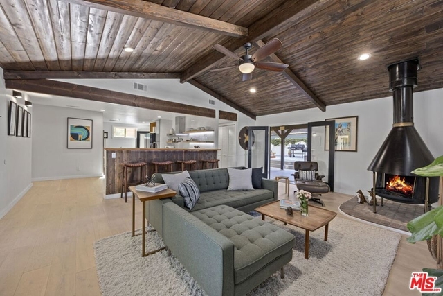251 N Encinal Avenue - Photo 1