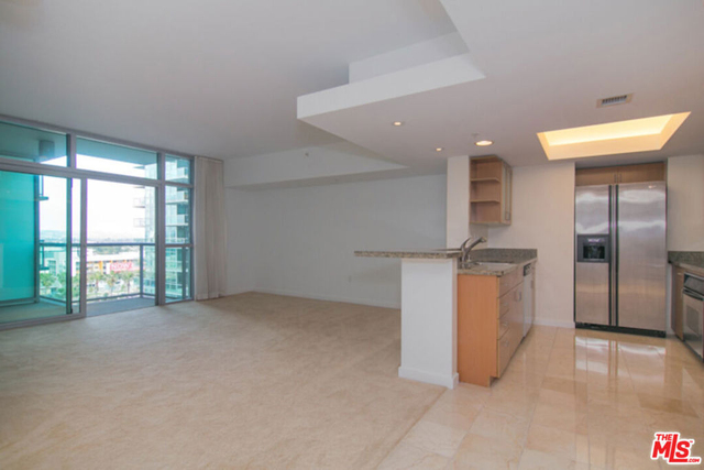 13700 Marina Pointe Drive - Photo 1