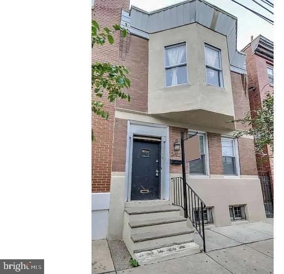 2002 E York Street - Photo 1