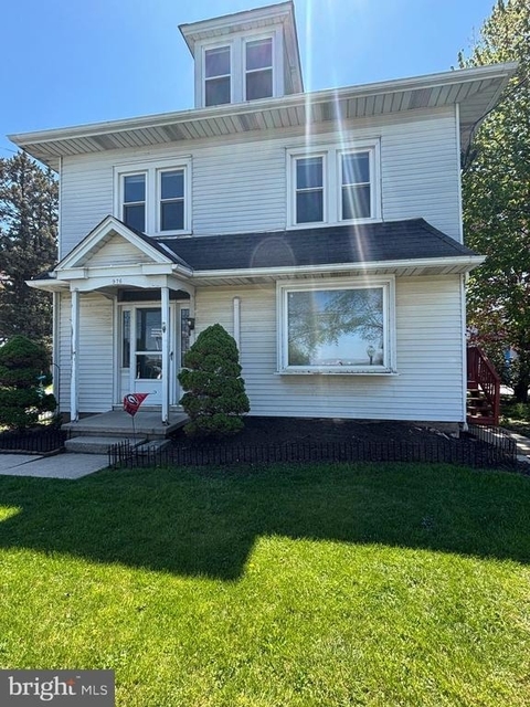 976 W Main Street - Photo 1