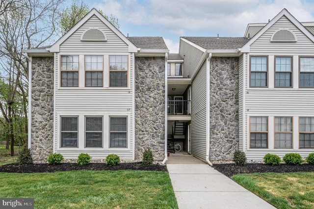 17 Chelmsford Court - Photo 1