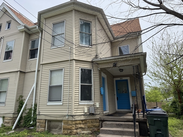 1421 Grand Avenue - Photo 1