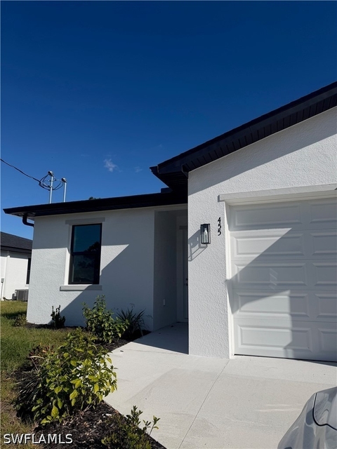 455 Bell Boulevard S - Photo 1