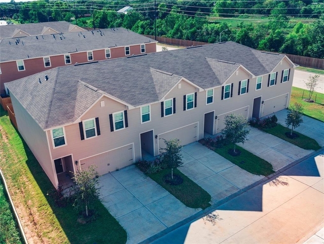 208 Autumn Berry Lane - Photo 1