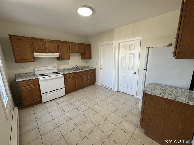 42 Jefferson Avenue - Photo 1