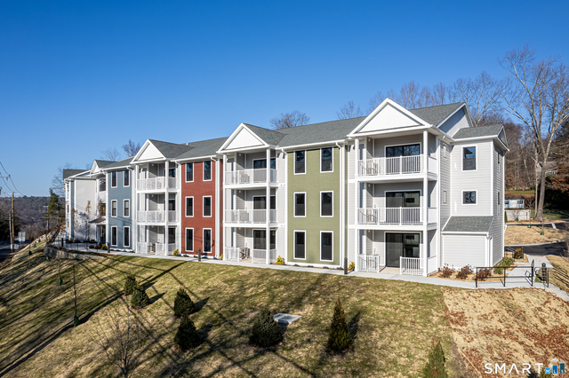 401 Albany Turnpike - Photo 1