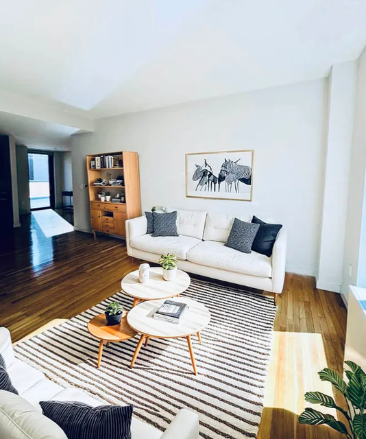 537 West 27th Street - Photo 1