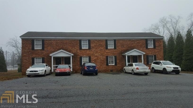 303 Cedar Creek Road - Photo 1