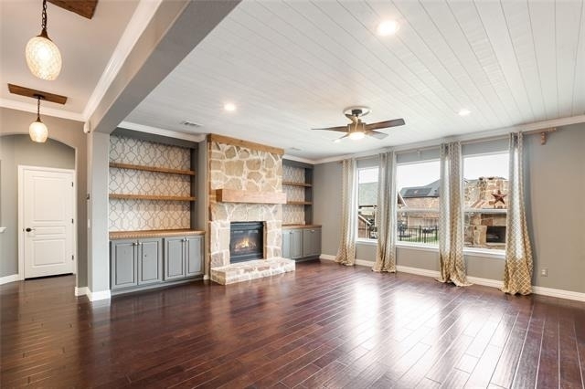306 Aspen Lane - Photo 1