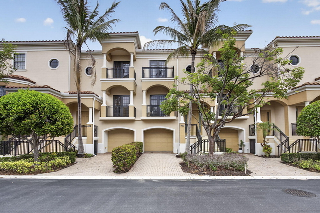 803 Del Sol Circle - Photo 1