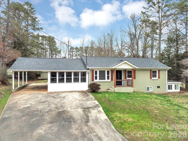 211 Valleydale Drive - Photo 1