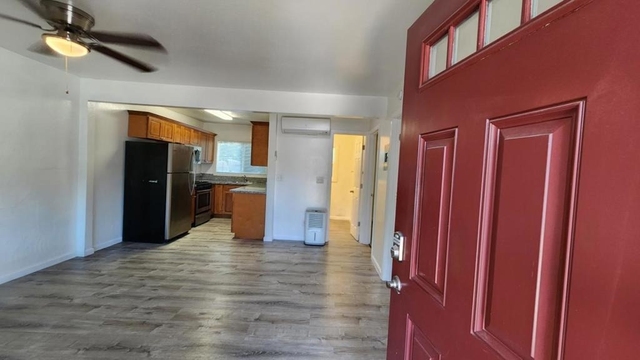 728 W 1st Avenue - Photo 1