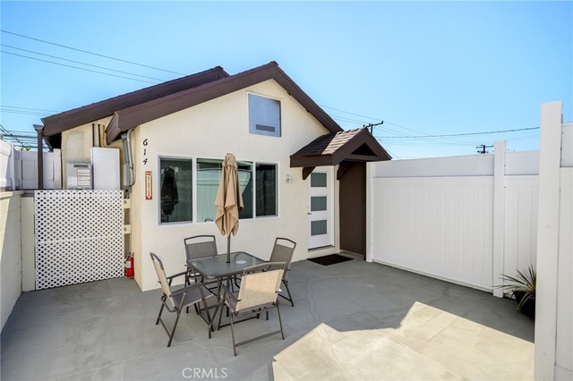 614 N 4th Street - Photo 1