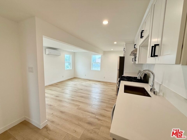 1021 Venice Boulevard - Photo 1