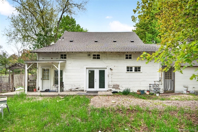 79 Quaker Hill Road - Photo 1