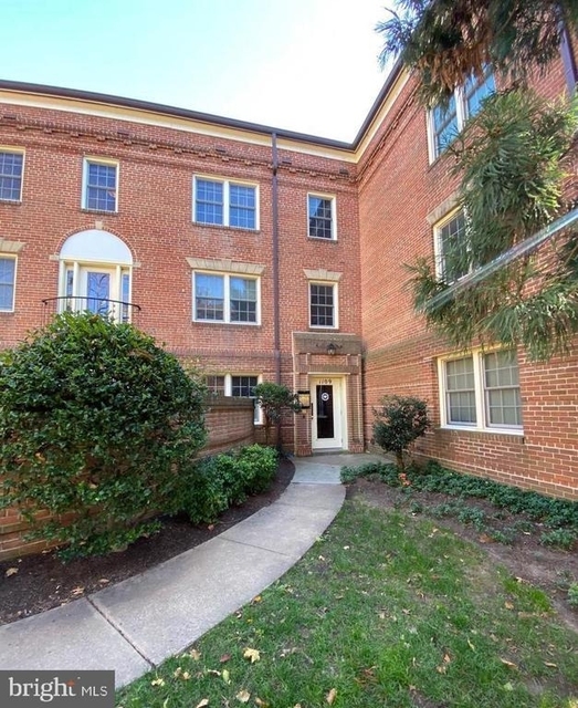 1109 N Pitt Street N - Photo 1