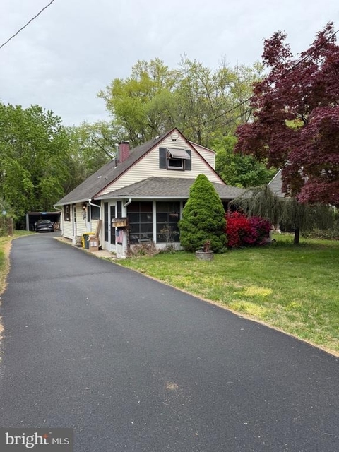 1062 Terrace Boulevard - Photo 1