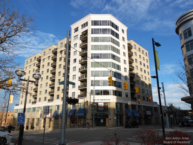 111 N Ashley Street - Photo 1