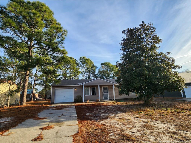 408 Sheila Street - Photo 1