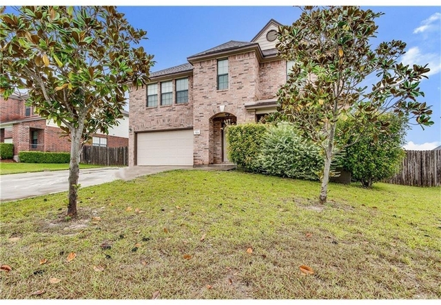 524 Castebar Dr - Photo 1
