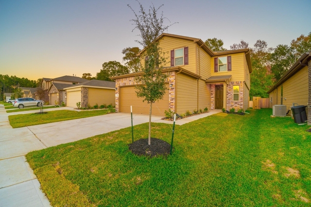 27618 Mesabe Drive - Photo 1
