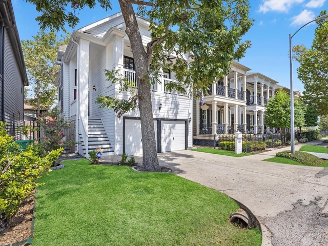 403 E 25th Street - Photo 1