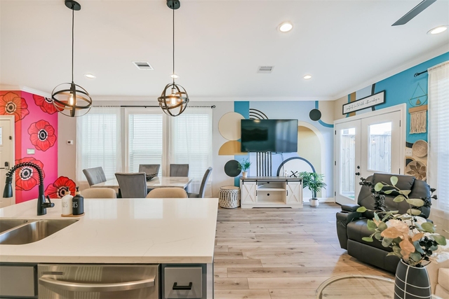 1010 Melneeka Lane - Photo 1