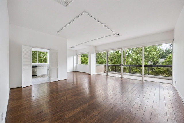 49 Briar Hollow Lane - Photo 1