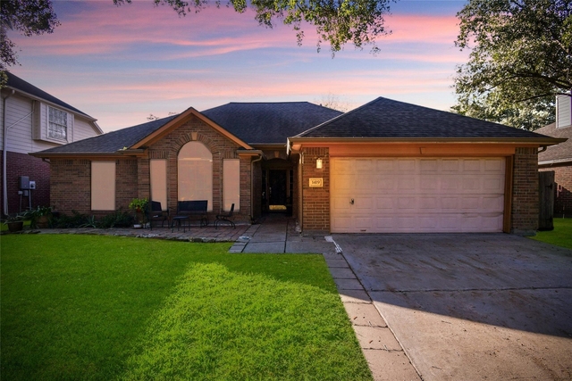 1419 Hudgens Avenue - Photo 1
