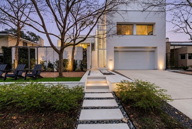 1509 Banks Street - Photo 1
