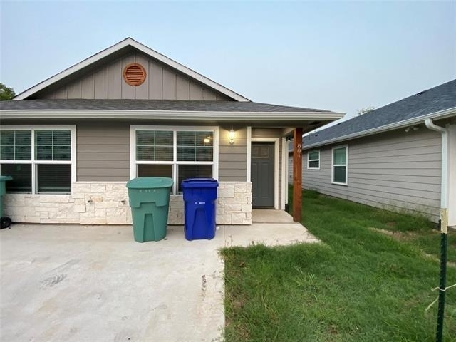 804 N Broughton Street - Photo 1