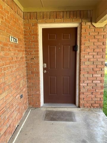 7720 Kings Ridge Road - Photo 1
