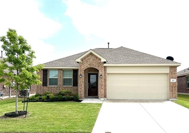 1511 Avery Pointe Drive - Photo 1