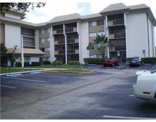 711 N Pine Island Road - Photo 1